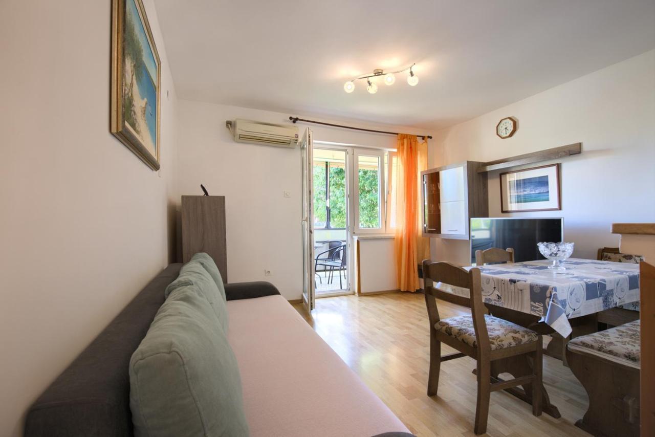Apartment Stefan Pula Bagian luar foto