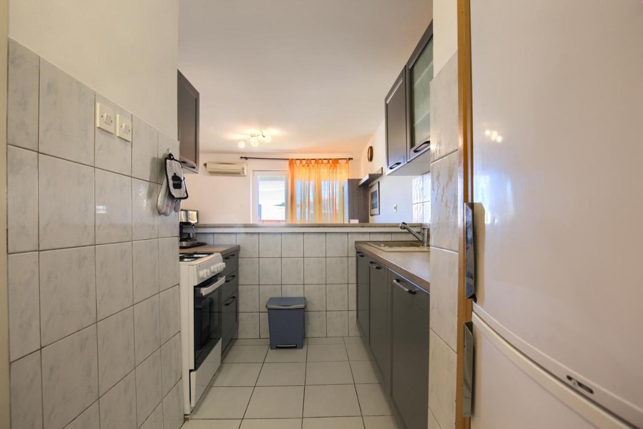 Apartment Stefan Pula Bagian luar foto