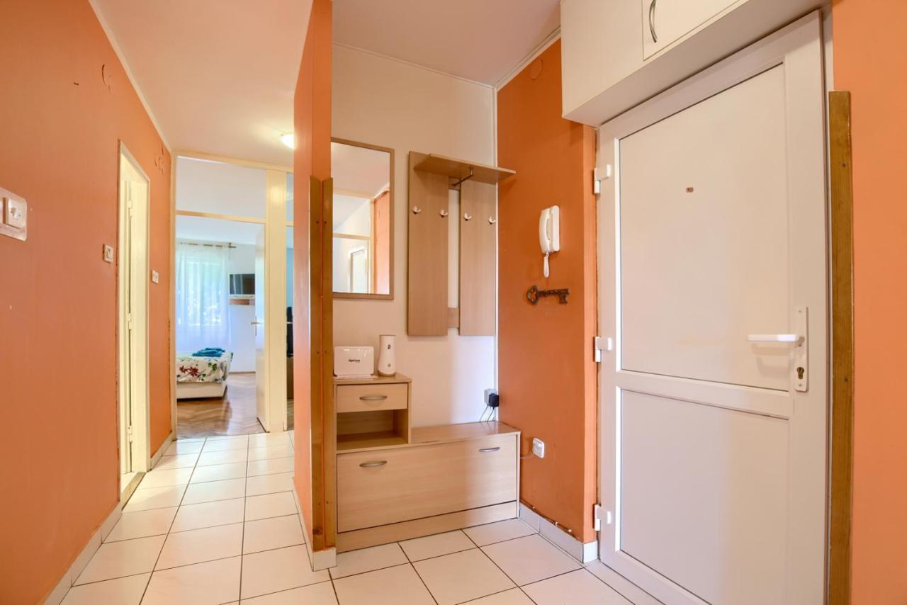 Apartment Stefan Pula Bagian luar foto